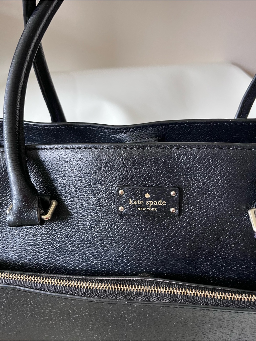 Kate Spade Grove Street black tote bag. - Picture 2 of 12